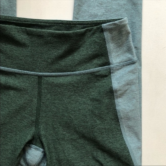 Outdoor Voices Two Toned Leggings - Picture 7 of 8